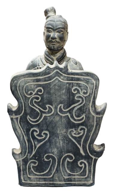 Posąg Czarnego Łucznika z klęczącą tarczą z terakoty 35 cm