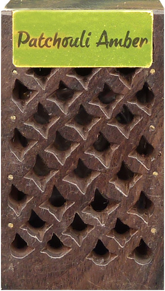 Zestaw 3 drewnianych pudełek zawierających 5g bursztynowej paczuli X3