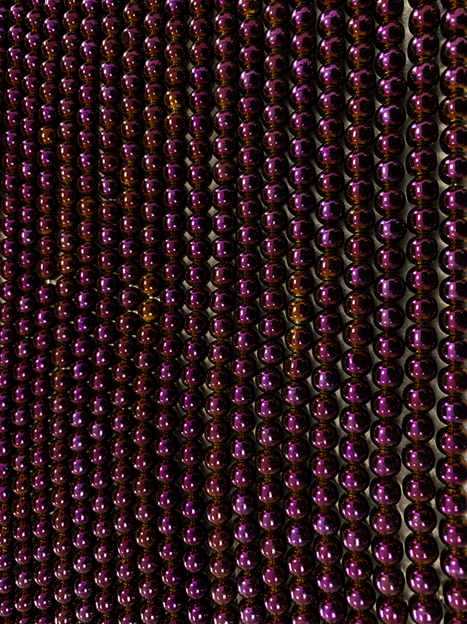 Hematyt Złoty Fiolet Okrągłe koraliki o średnicy 8mm na drucie 40cm
