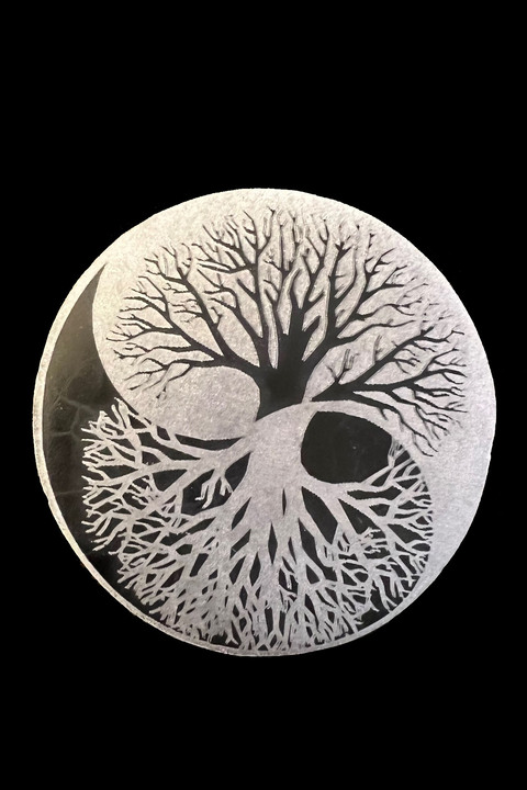 Okrągły stojak na selenit Yin Yang 8 cm 130 g