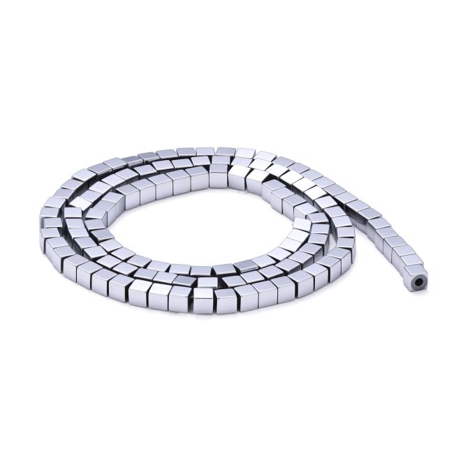 Kwadratowe koraliki dystansowe z hematytu srebrnego – 3×3 mm