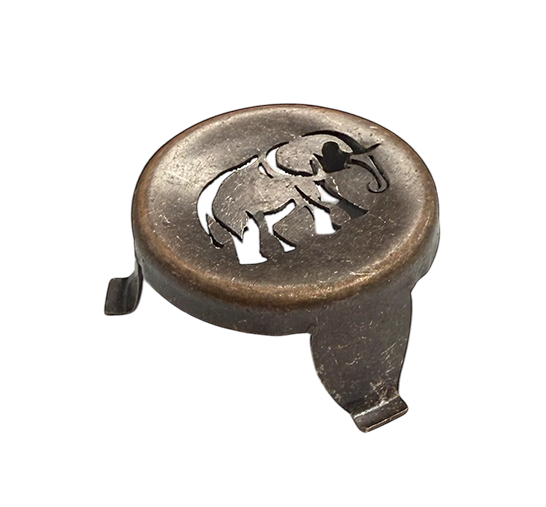 Metalowy pojemnik na węgiel w kształcie słonia