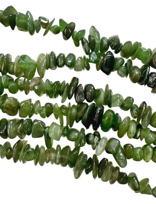 Chipsy Nephrite Jade Canada AA o średnicy 5-8 mm na drucie o długości 80 cm