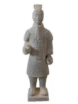 Czarna figurka wojownika w terakotowej zbroi, 25 cm