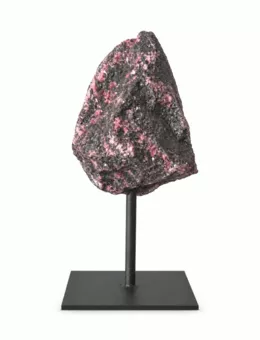 Surowy Rodonit A na Czarnym Metalowym Stojaku 17-20 cm 700-1200 g