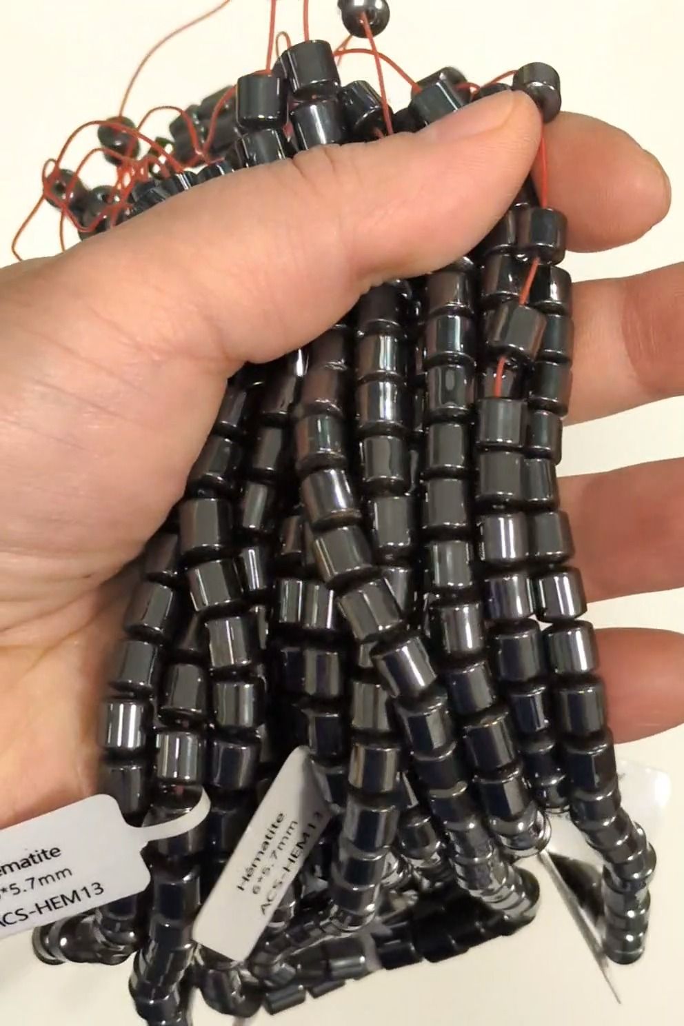 Cylindryczne koraliki dystansowe z naturalnego hematytu – 6×5,7 mm