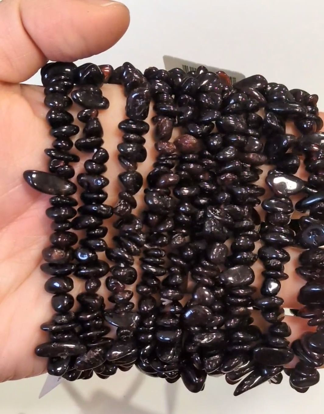 Bransoletka z kawałkami czerwonego granatu A 18cm