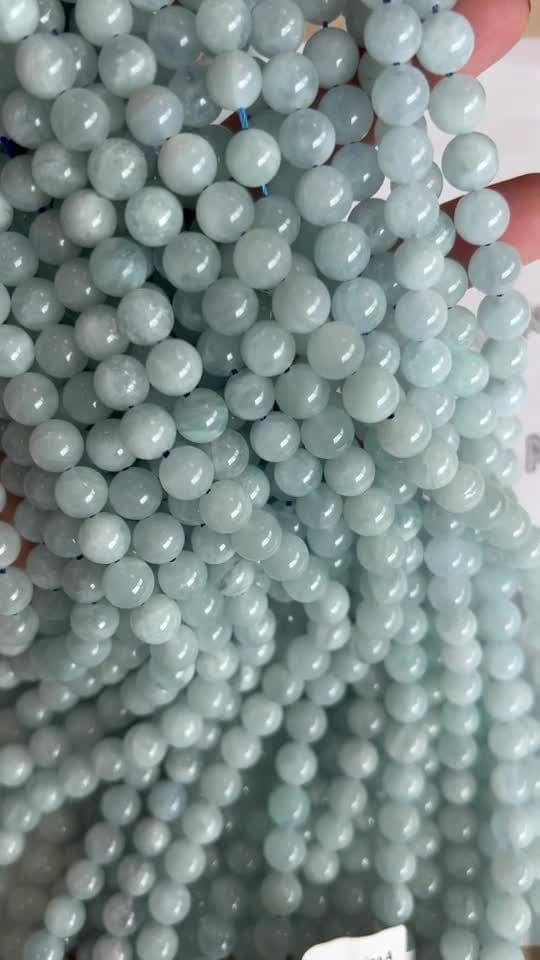 Koraliki z akwamarynu A 8-8,5mm na drucie 40cm