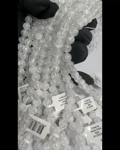 Koraliki Rock Crystal Crack A o średnicy 8mm na drucie 40cm
